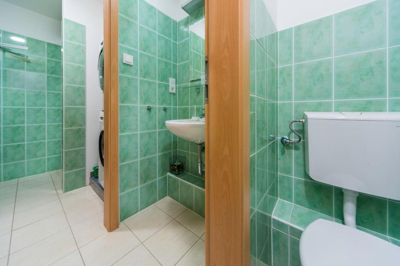 Modern Four Bedroom Apartment In Palace District Budapeşte Dış mekan fotoğraf